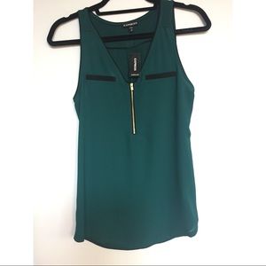 Express piped zip front tank